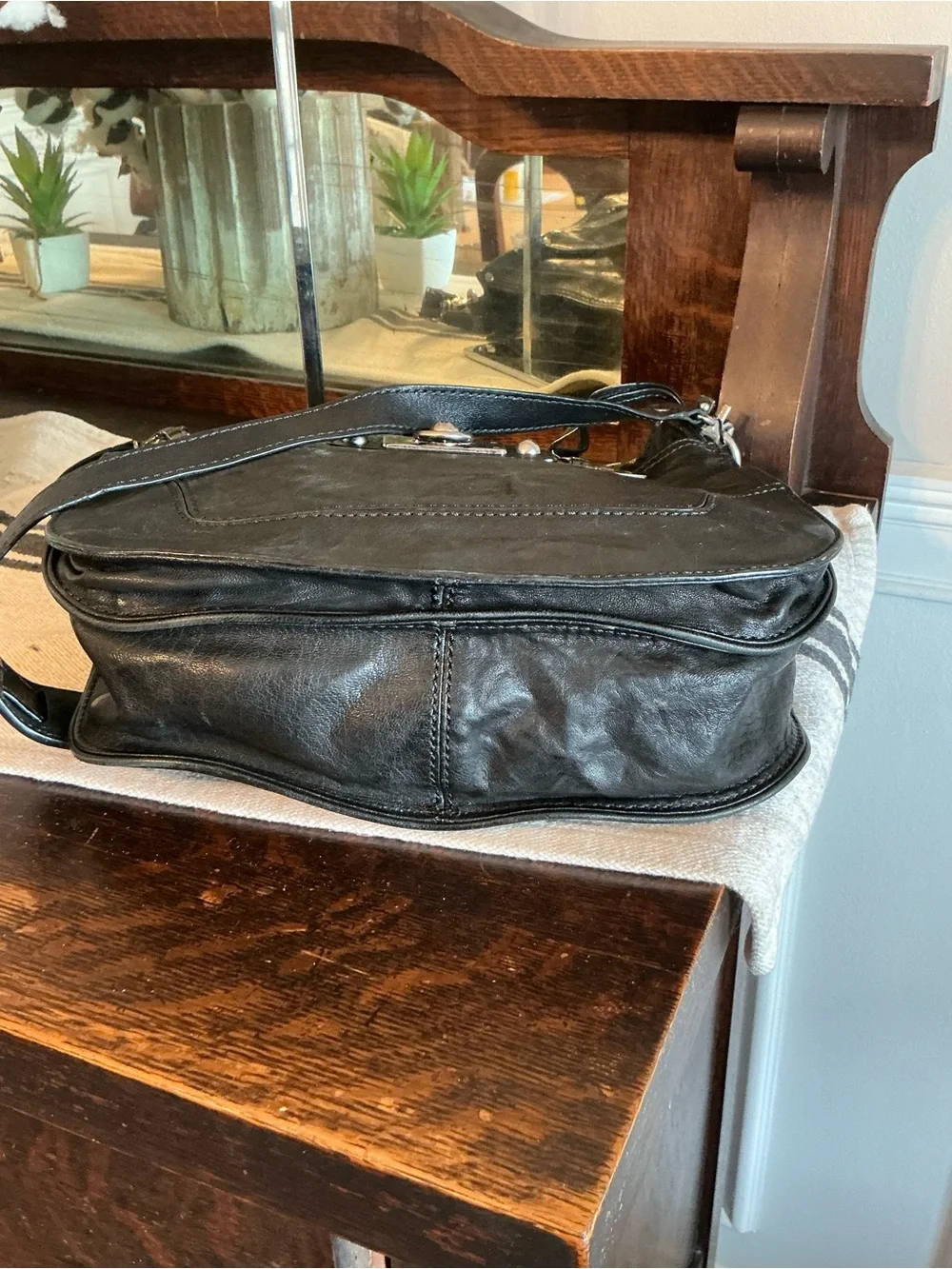 Frye Cameron Leather Crossbody Bag Black Includes Hangtag Retail $438